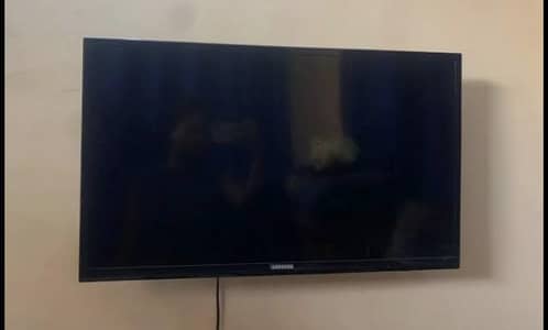 Samsung Led Brand New Condition  (Contact on WhatsApp)