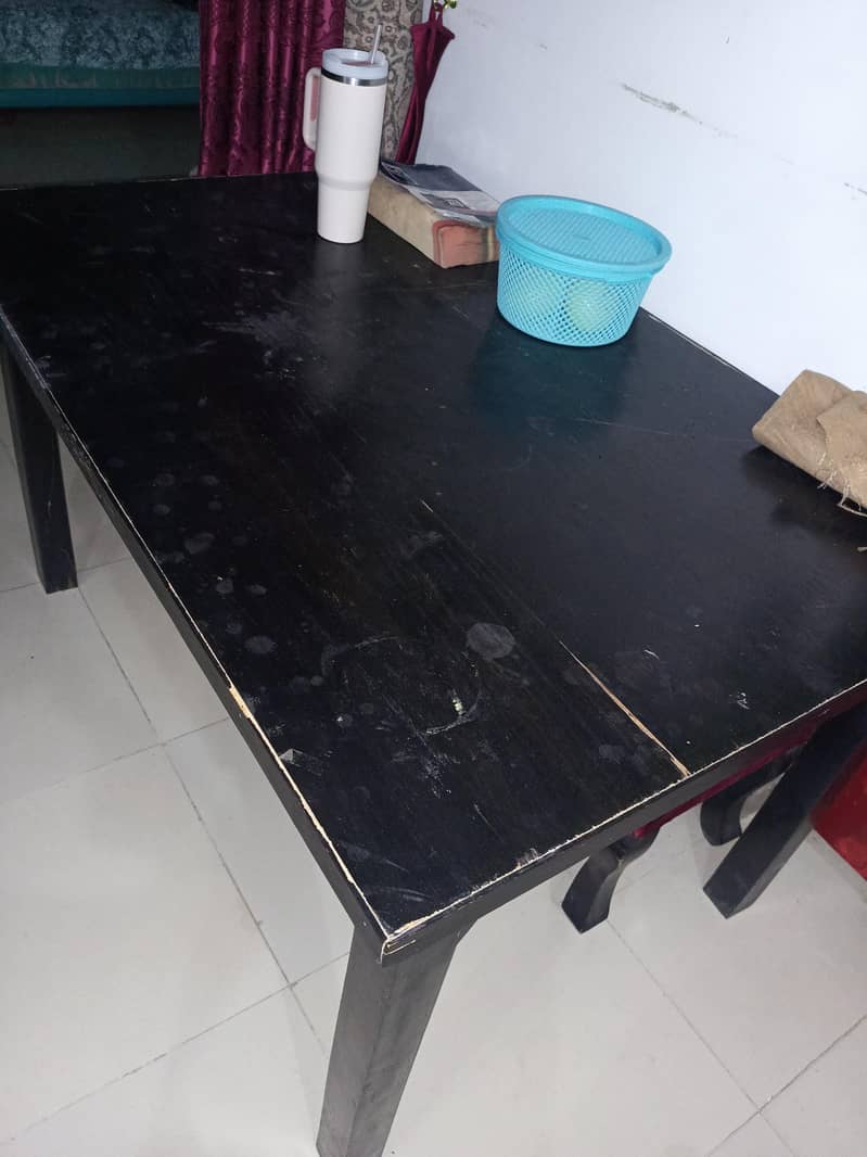 selling dinner table 2