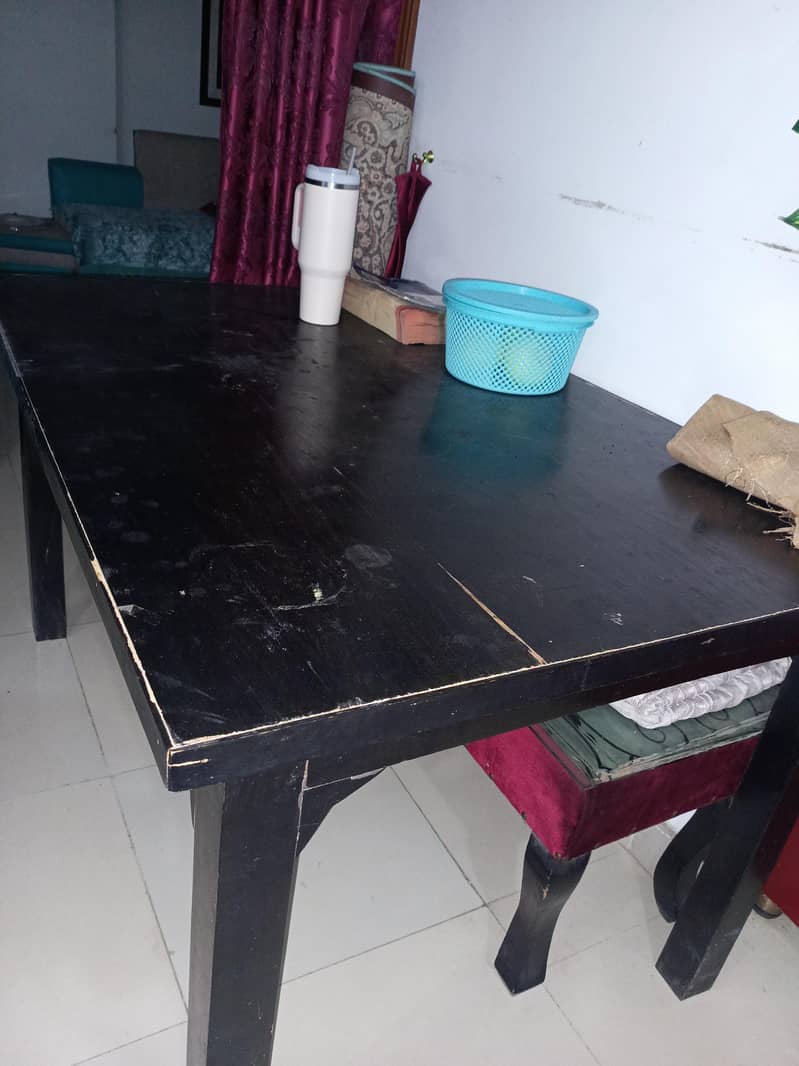 selling dinner table 3