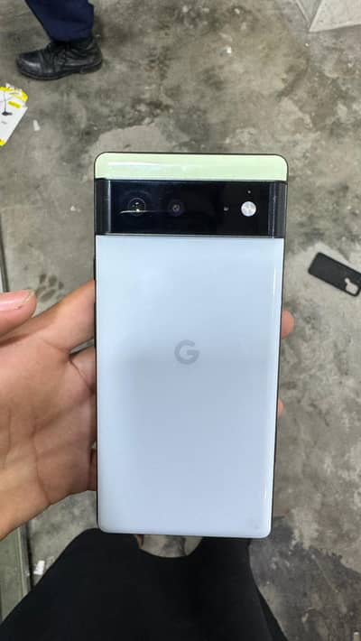 Google pixel 6.  FOR.   SELLL.  NON PTA.  10BY 10.     GOOOD LOOKING