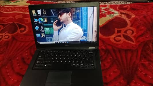 Dell Touch screen Laptop i5 7 Gen / 8GB Ram / 256GB SSD/Good Condition