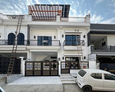 1800 Square Feet House In B-17 Of Islamabad Is Available For Sale