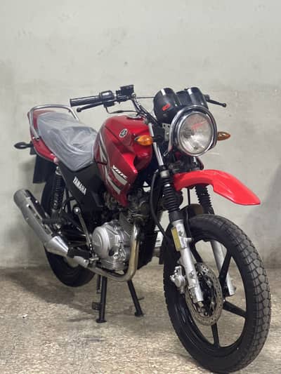 Yamaha ybr125g 2017 model ( japniess model )