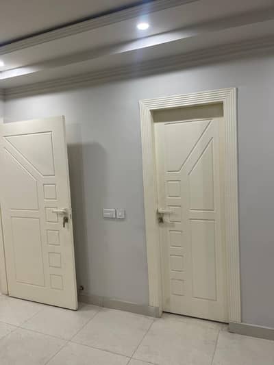 DOUBLE BED NON-FURNISHED APARTMRNT/FLATS AVILABLE FOR RENT