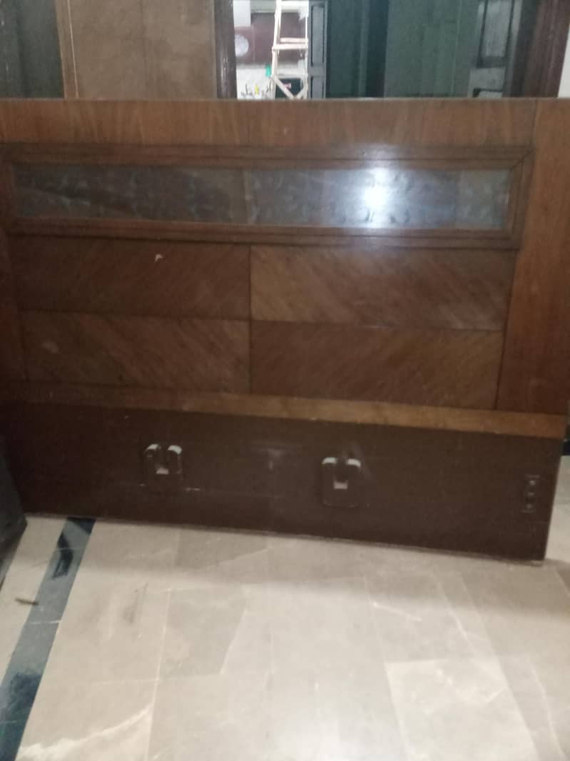 Bed n dressing set 0