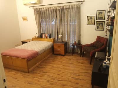 AMBER DESIGN 10-MARLA BUNGALOW NEARBY PARK IS AVAILABLE FOR SALE IN C BLOCK OF PHASE 8 EX-PARK VIEW DHA LAHORE.