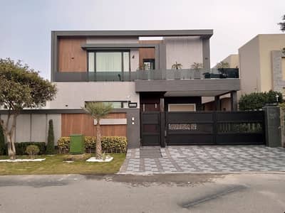 PHASE 6 1-KANAL BRAND NEW FULL BASEMENT FULLY FURNISHED BUNGALOW WITH 6 BEDROOMS IS AVAILABLE FOR SALE.