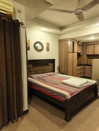 Full Furnished studio apprtmnt available for rent in Bahria town phase 4