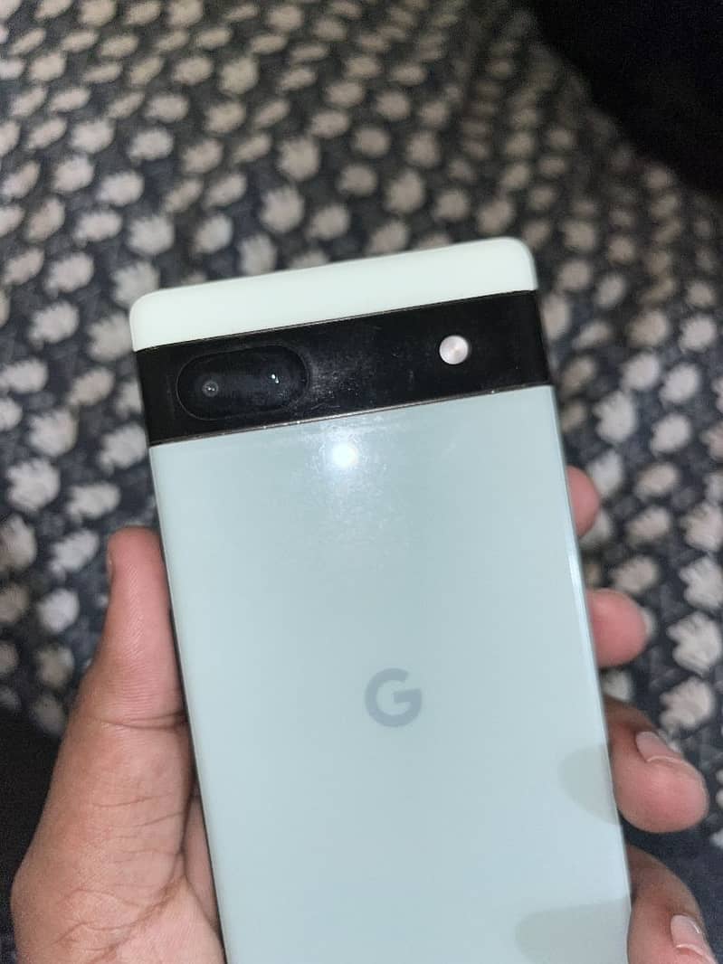 Google Pixel 6a 1