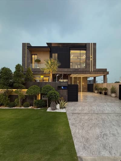 PHASE 7 1-KANAL BRAND NEW FULL BASEMENT BUNGALOW WITH 6 BEDROOMS IS AVAILABLE FOR SALE.