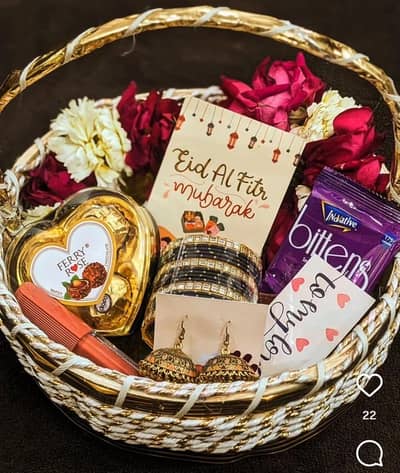 Customised Gift Baskets for Eid, Ramadan, Chocolate Box, Bouquet