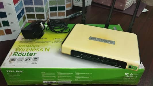 TL-WR940N Router 3 Antennas Original Power Adapter
