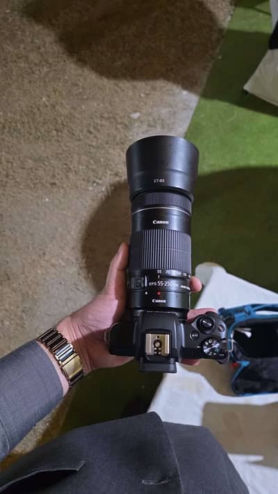 Canon 55-250mm is stm lens