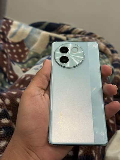 Vivo V30e