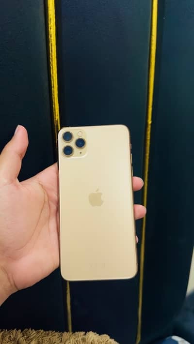 Iphone 11 pro max 256 PTA