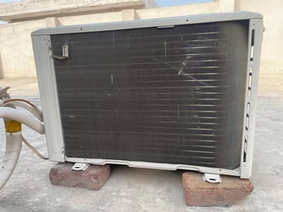 good condition on call  good condition 10 by 10