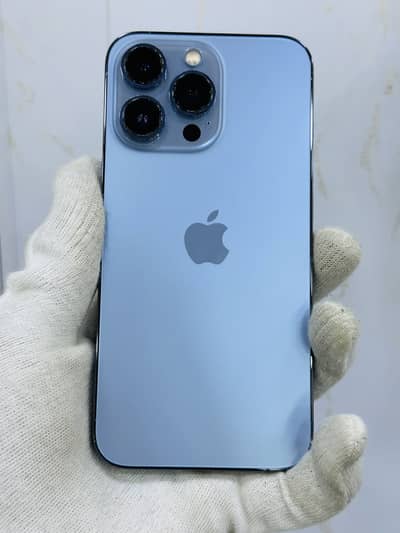 I phone 13 pro  Factory unlock Non PTA 97% Battery Health 10 by 10