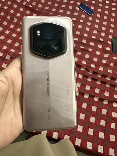 Honor magic 6 RSR PORCHE official aprove