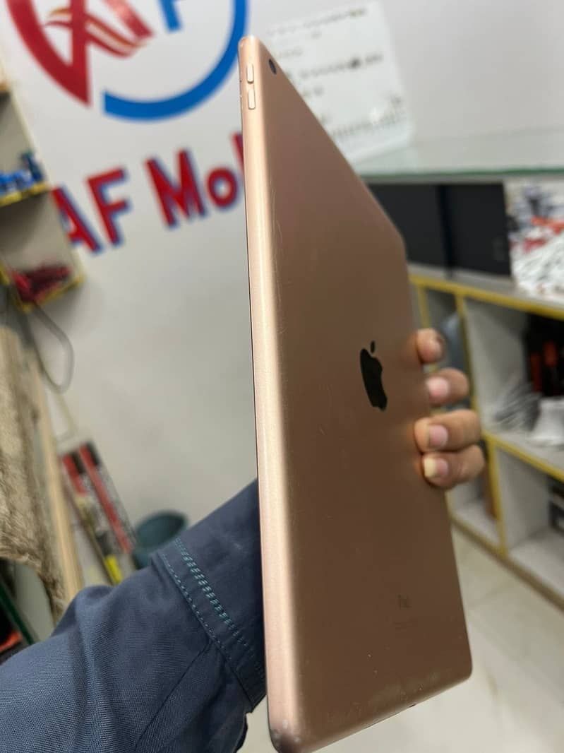 Ipad 8th generation 1