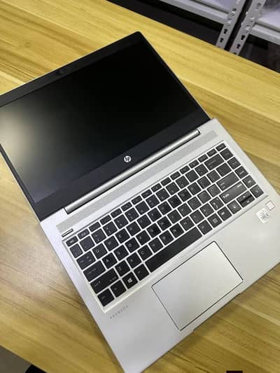 hp 440 g7  i5 10th gen with 8gb ram and 256gb nvme