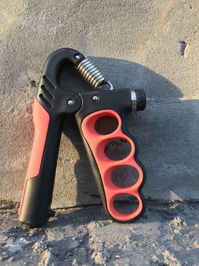 Hand strengtheners 5to100 khan with meter price 850 03254013009