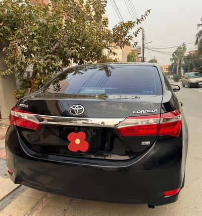 Toyota Corolla Gli 2016 model colour black