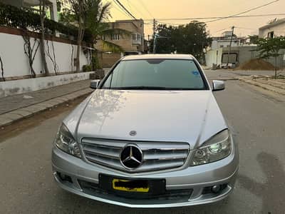 Mercedes C200 2009 Shahnawaz import one hand used