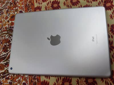 Ipad 9th generation 10/9.5 condition complete box