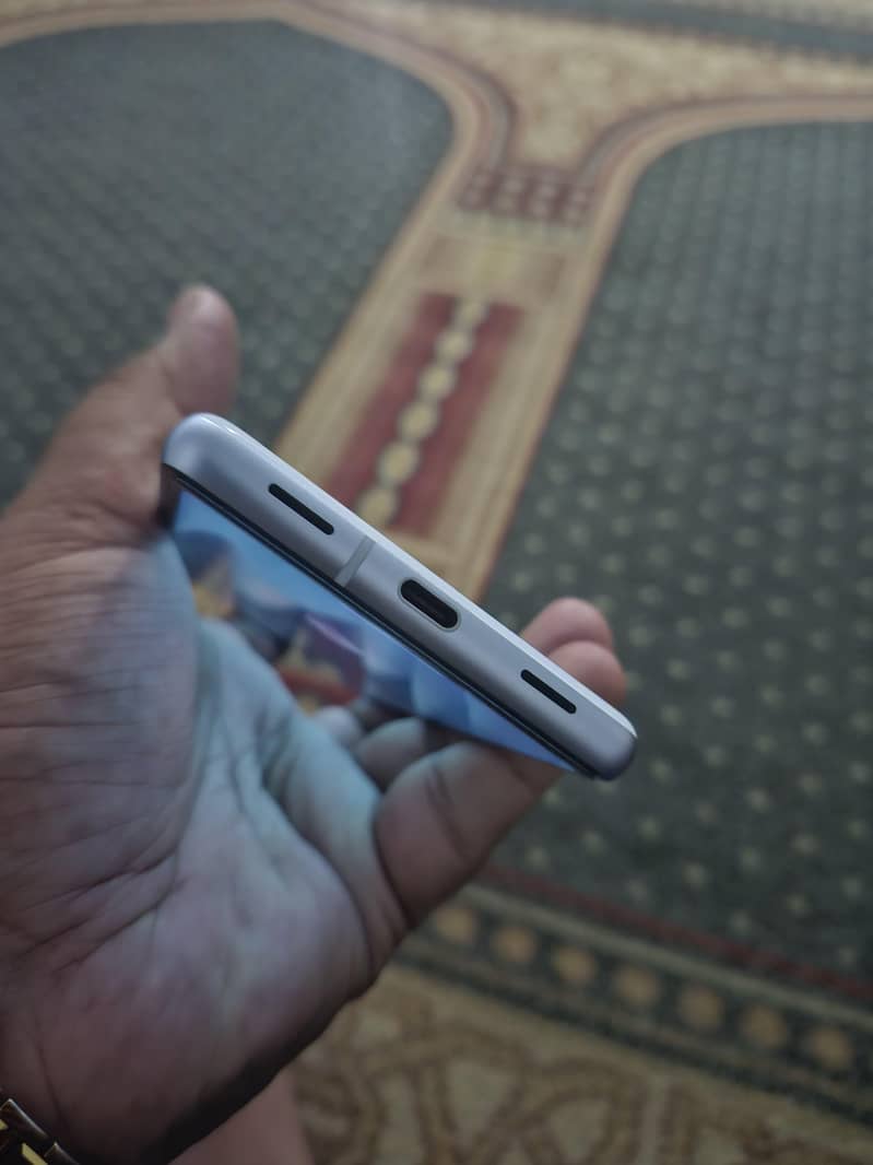 Google pixel 7a 6