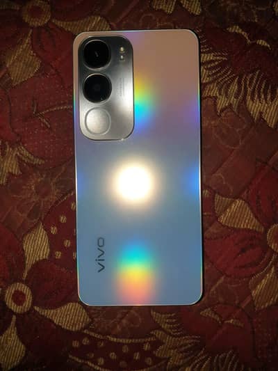 Y19s 10/10 Condition sale with original charger and box