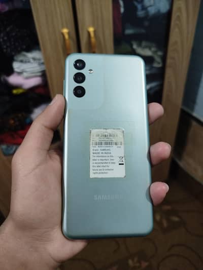Samsung M13