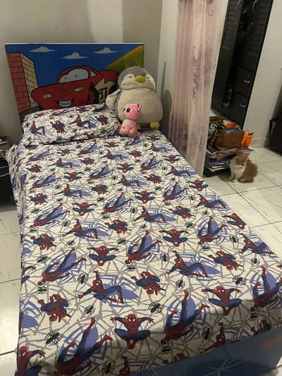 2 bed for sale well condition with mattress