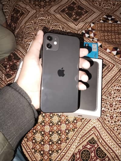 iphone 11 full box all okay FU. . .