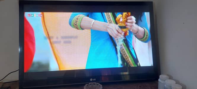 LG 42" LCD original LG ki Hai