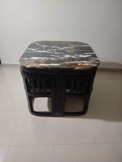 dinning table just 1 month use