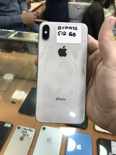 IPHONE XSMAX BYPASS 512 GB .