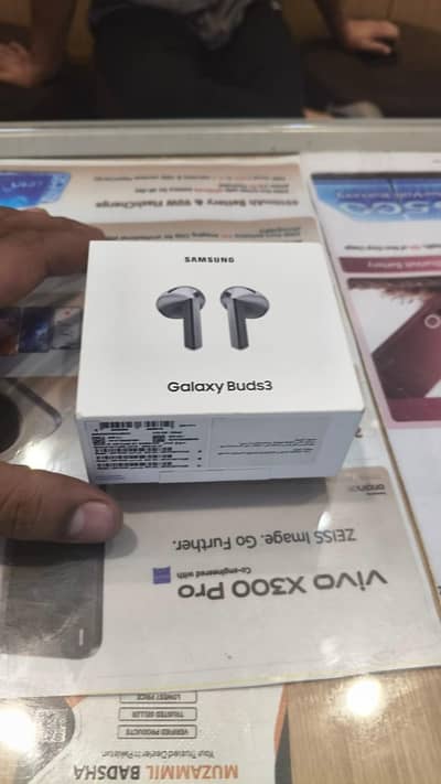 Samsung Buds 3 Silver