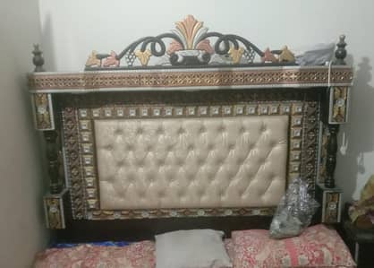 Chiniot Bed is a very fresh piece.