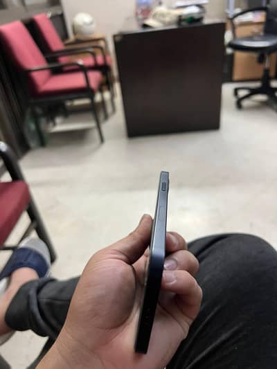 I phone 12 factory unlocked