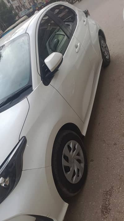 Toyota Yarishatchback