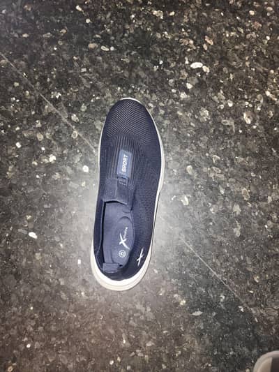 Mens high performance sneakers