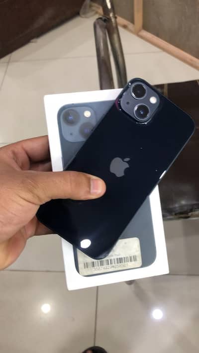 iPhone 13 non pta  condition 10/10