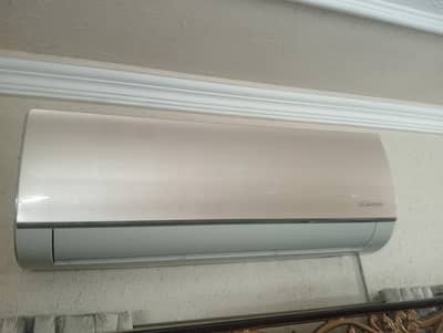 Haier inverter AC 1 Ton for sale