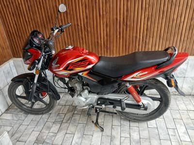 Honda CB 125F