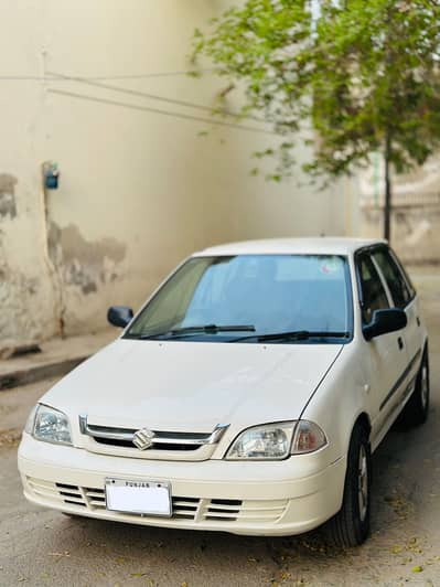 Suzuki cultus 2015 white total genuine neatest car