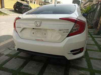 Honda Civic 1.8 Oriel UG 2021