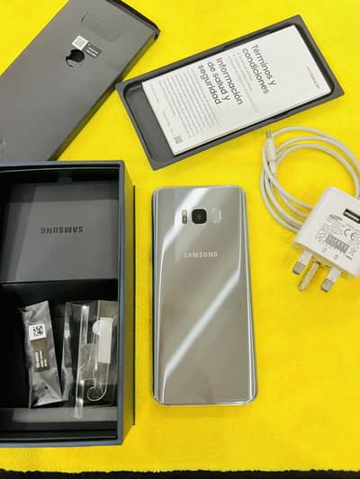 Samsung galaxy S8 plus PTA approved with Box all accessories complete