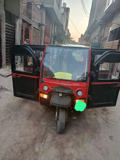 2018 Engine Rickshaw | Sun Roof | Strong Condition | Urgent Sale