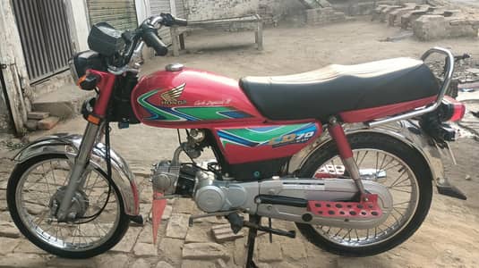 United 13 model Honda Me tyar ki hoi ha