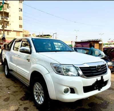 Toyota Hilux vigo champ GX